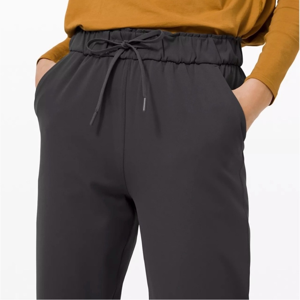 Lululemon Stretch High Rise 7/8 straight leg Pant 8 Black NEW